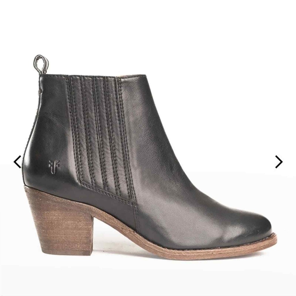 Frye Alton black‎ Leather Chelsea Booties size 10 new!!!